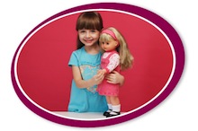Fotografia reklamowa – zdjęcie na opakowanie produktu – lalki chodzącej z serii Natalia